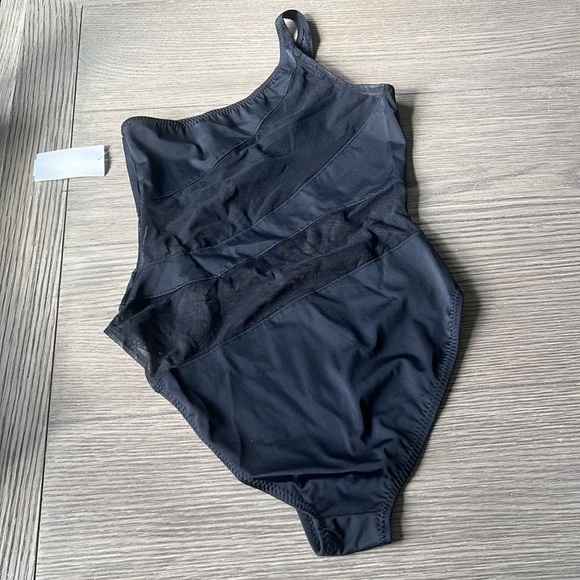 Norma Kamali Snake Mesh Mio One Piece in Black XS 265$ - Picture 7 of 9